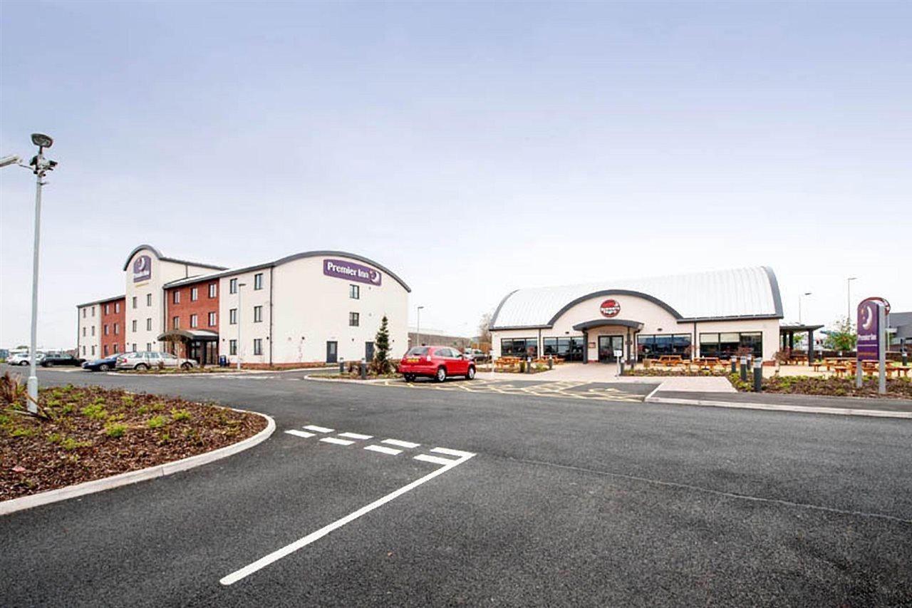 Premier Inn Barrow In Furness エクステリア 写真