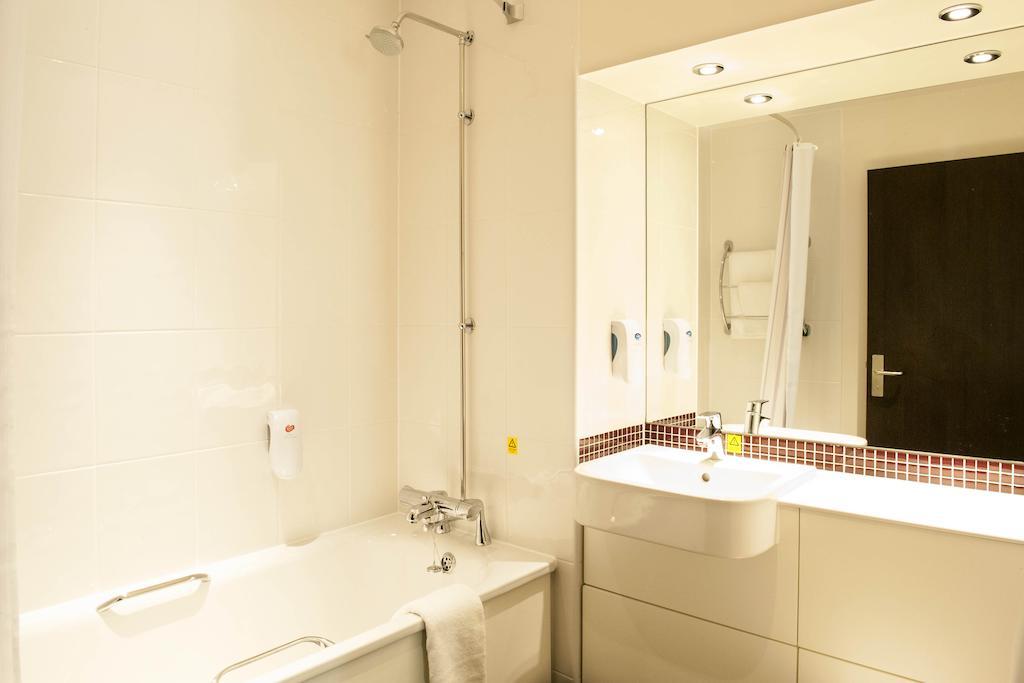 Premier Inn Barrow In Furness 部屋 写真